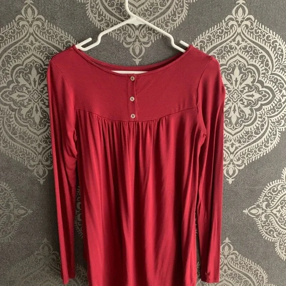 Amour Vert XS rust long sleeve button back - Picture 2 of 3